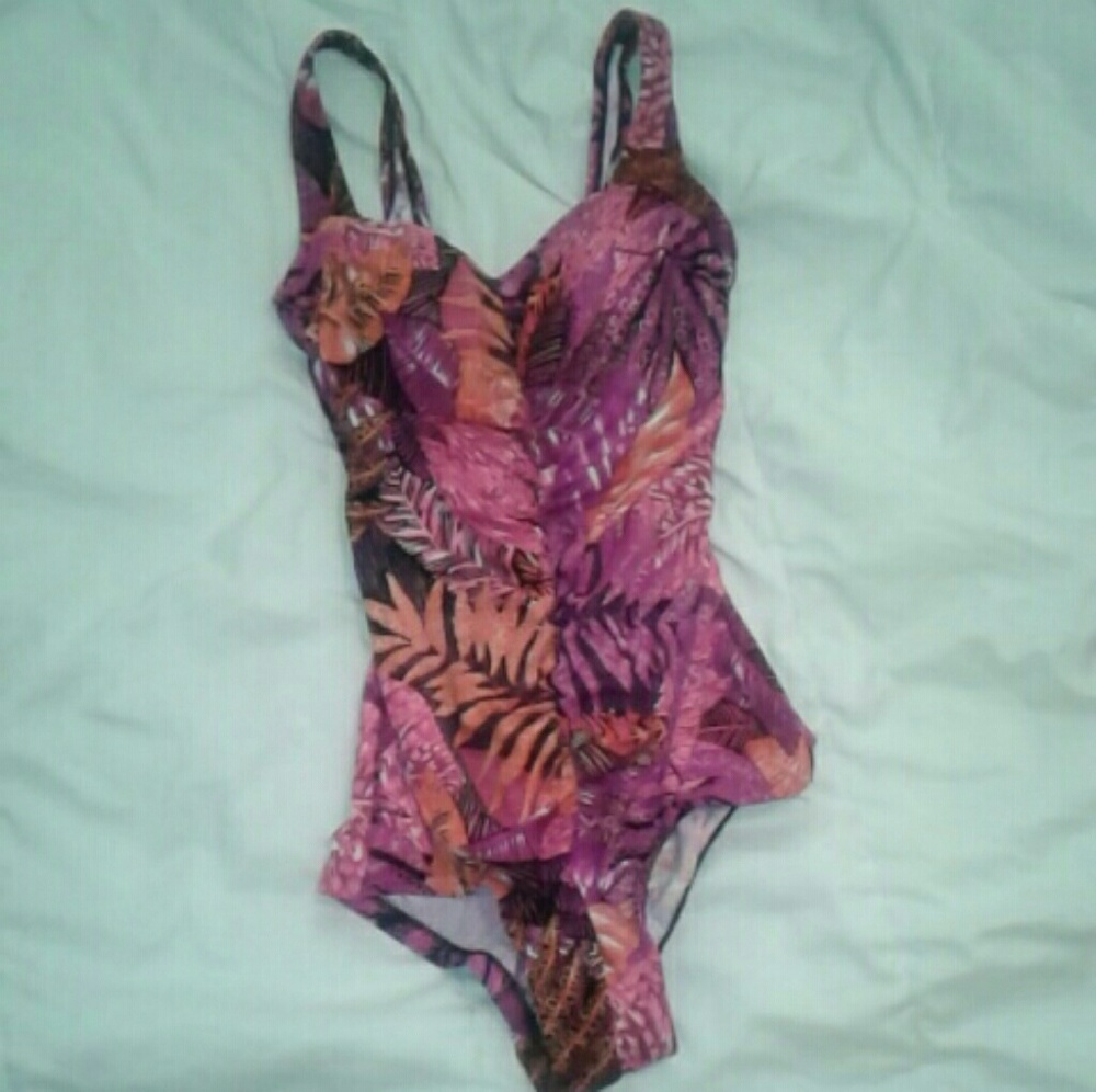 Plus Size One Piece Swim suit